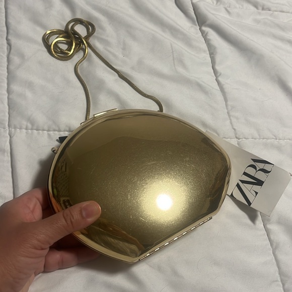 Brand New - Zara gold clutch - Picture 3 of 3